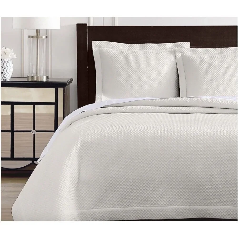 NWT's Pure Parima Diamond King/Cal King Quilted Coverlet Set in Ivory $375